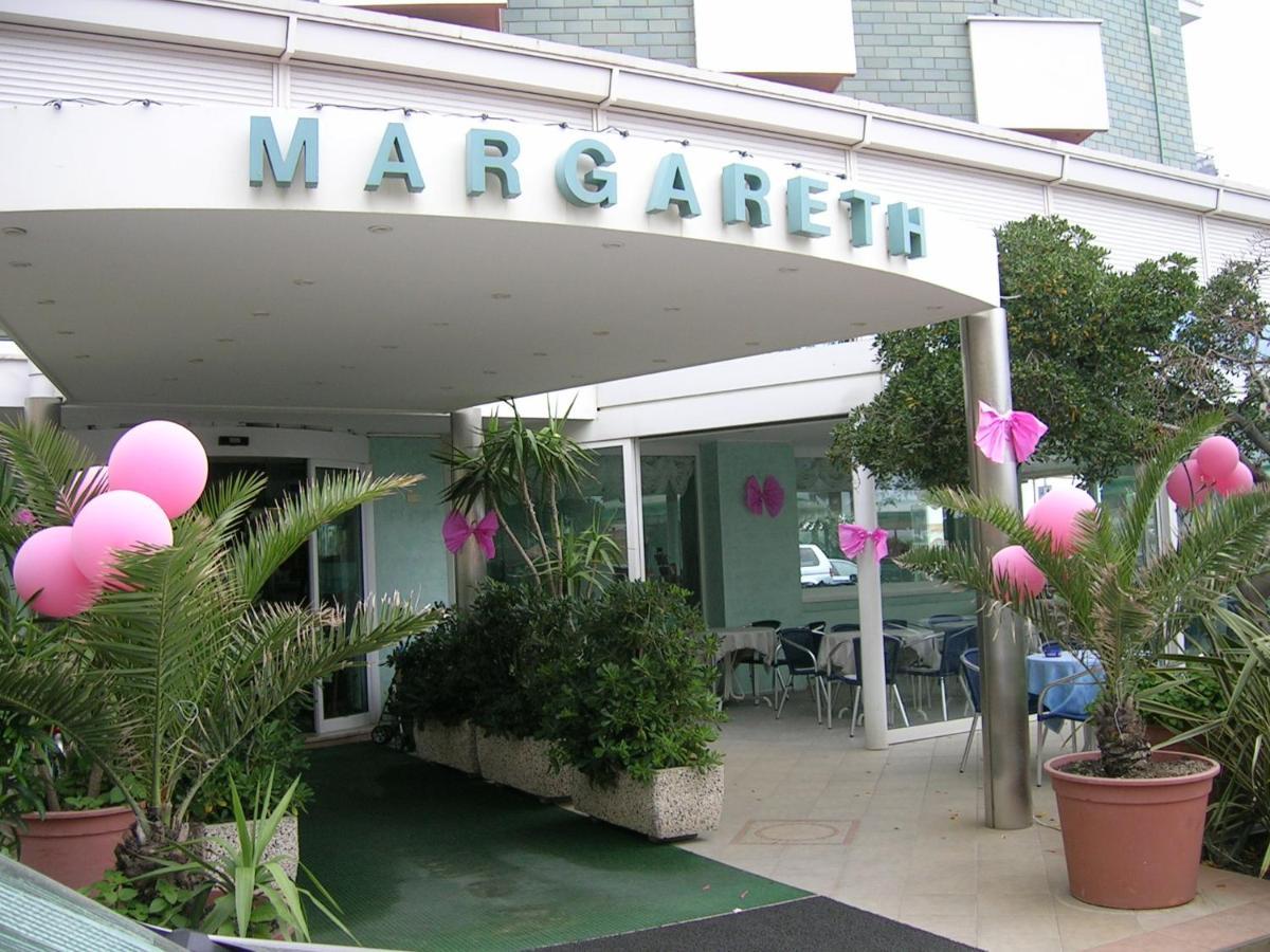 Hotel Margareth Riccione Exteriör bild