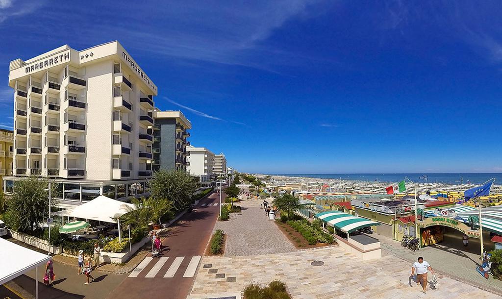 Hotel Margareth Riccione Exteriör bild