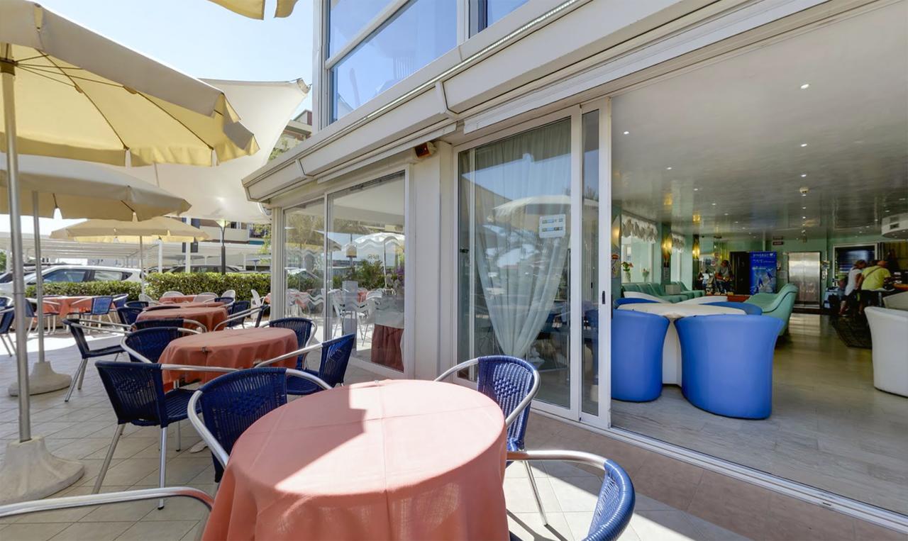Hotel Margareth Riccione Exteriör bild