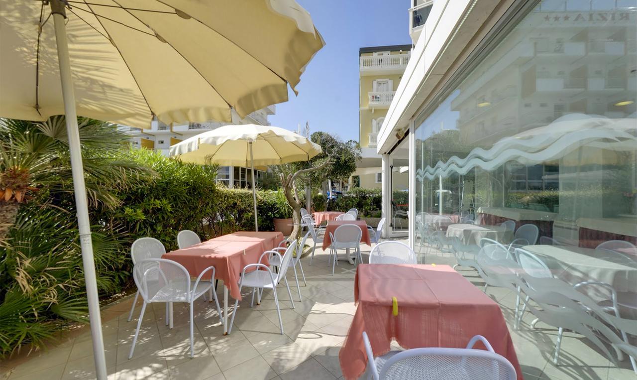 Hotel Margareth Riccione Exteriör bild